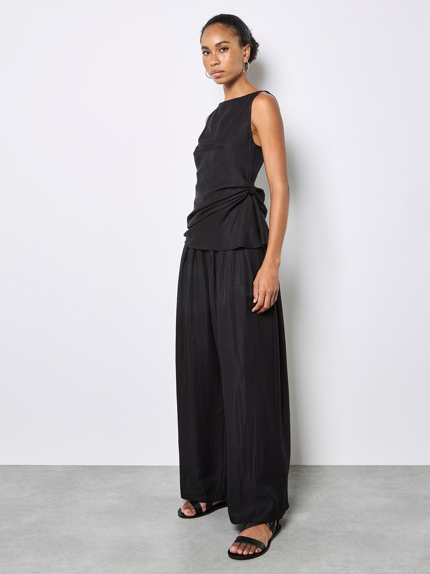 Top Side Knot Black