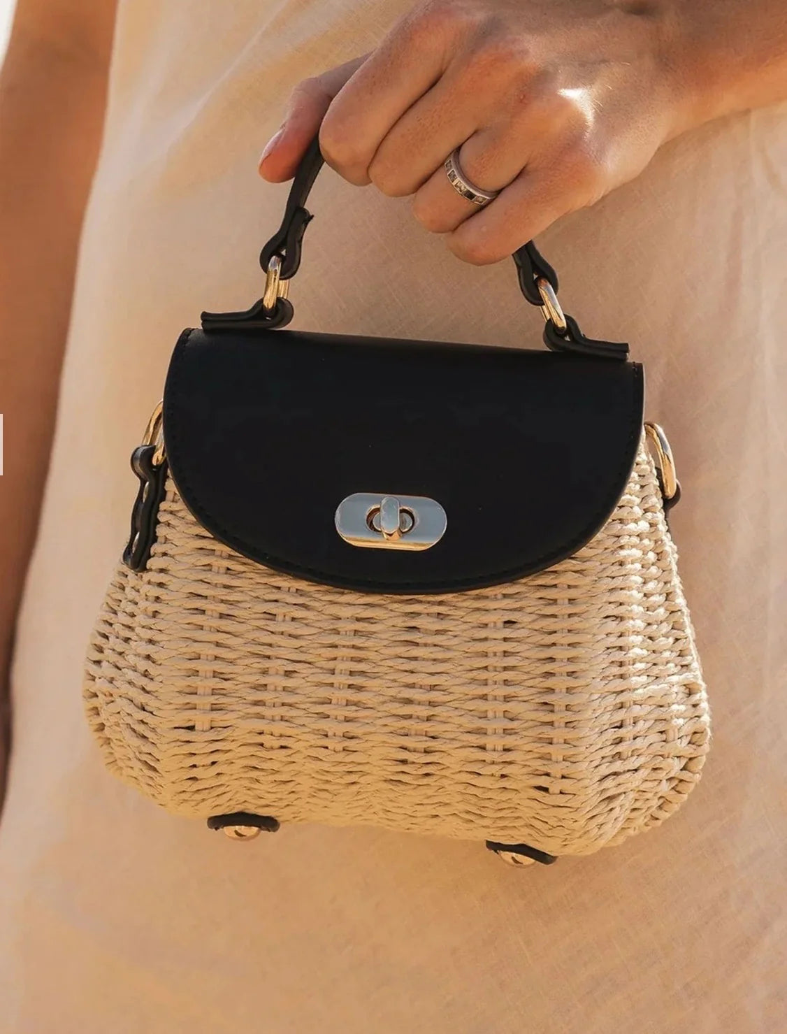 Sandy Raffia Crossbody
