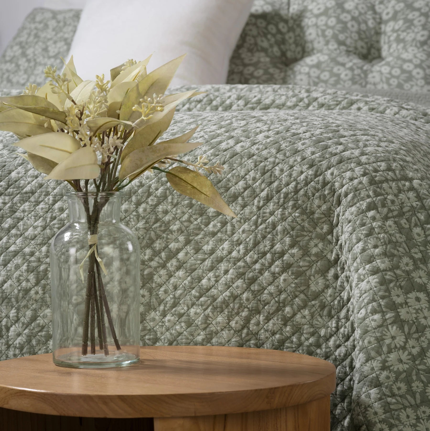 Quilt Maggie Queen w/Shams Green