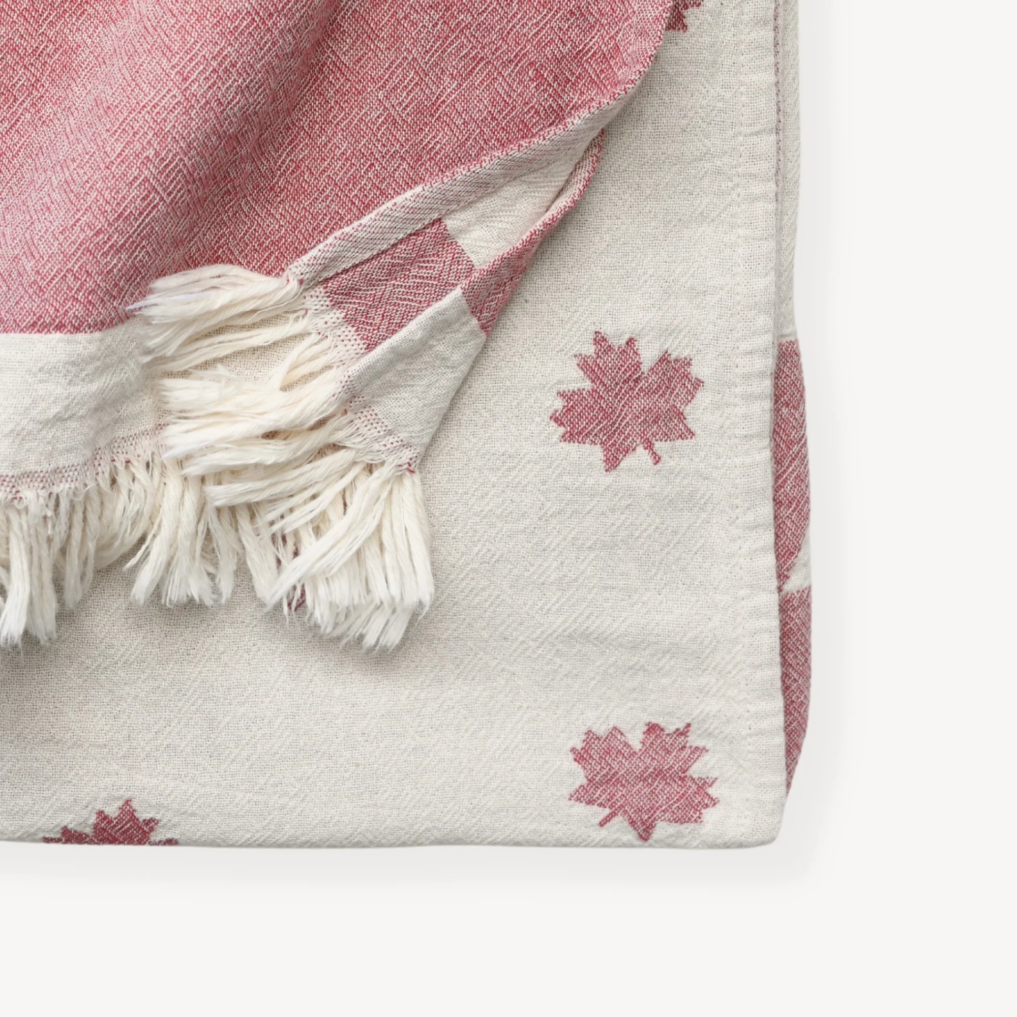 Towel Maple Leaf