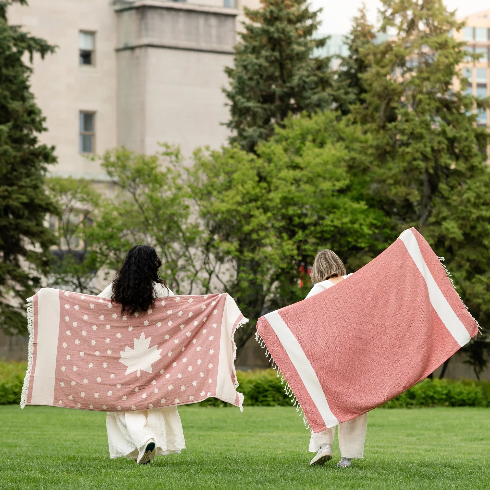 Towel Maple Leaf