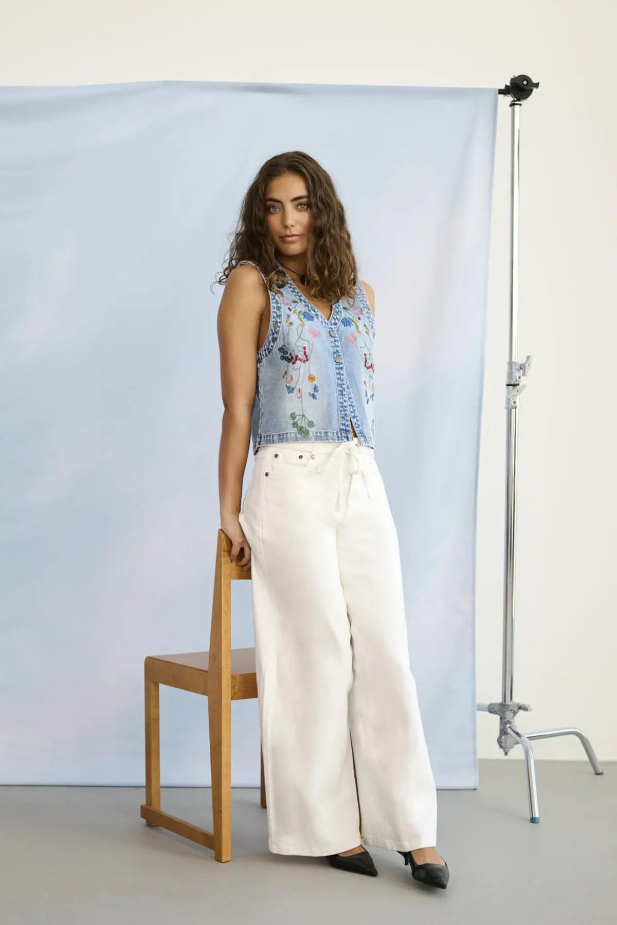 Vest Tiala Aniceta Embroidery