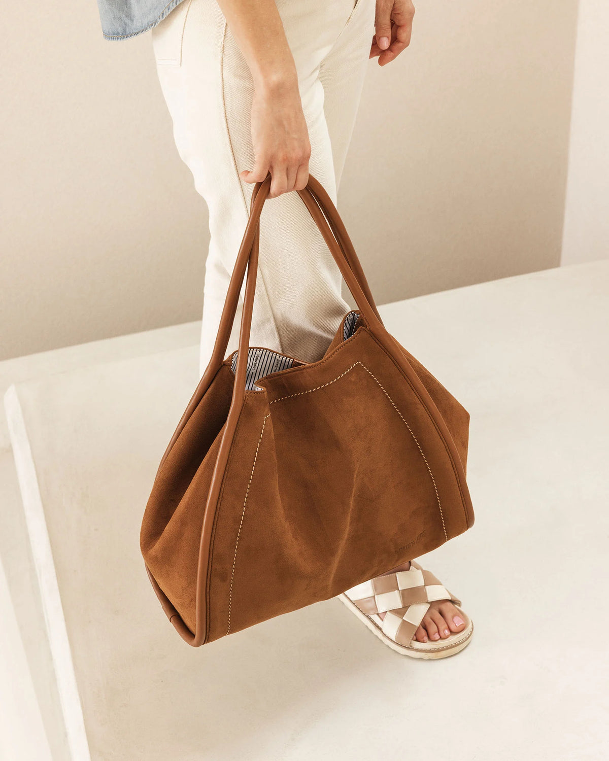 Sutton Shoulder Bag